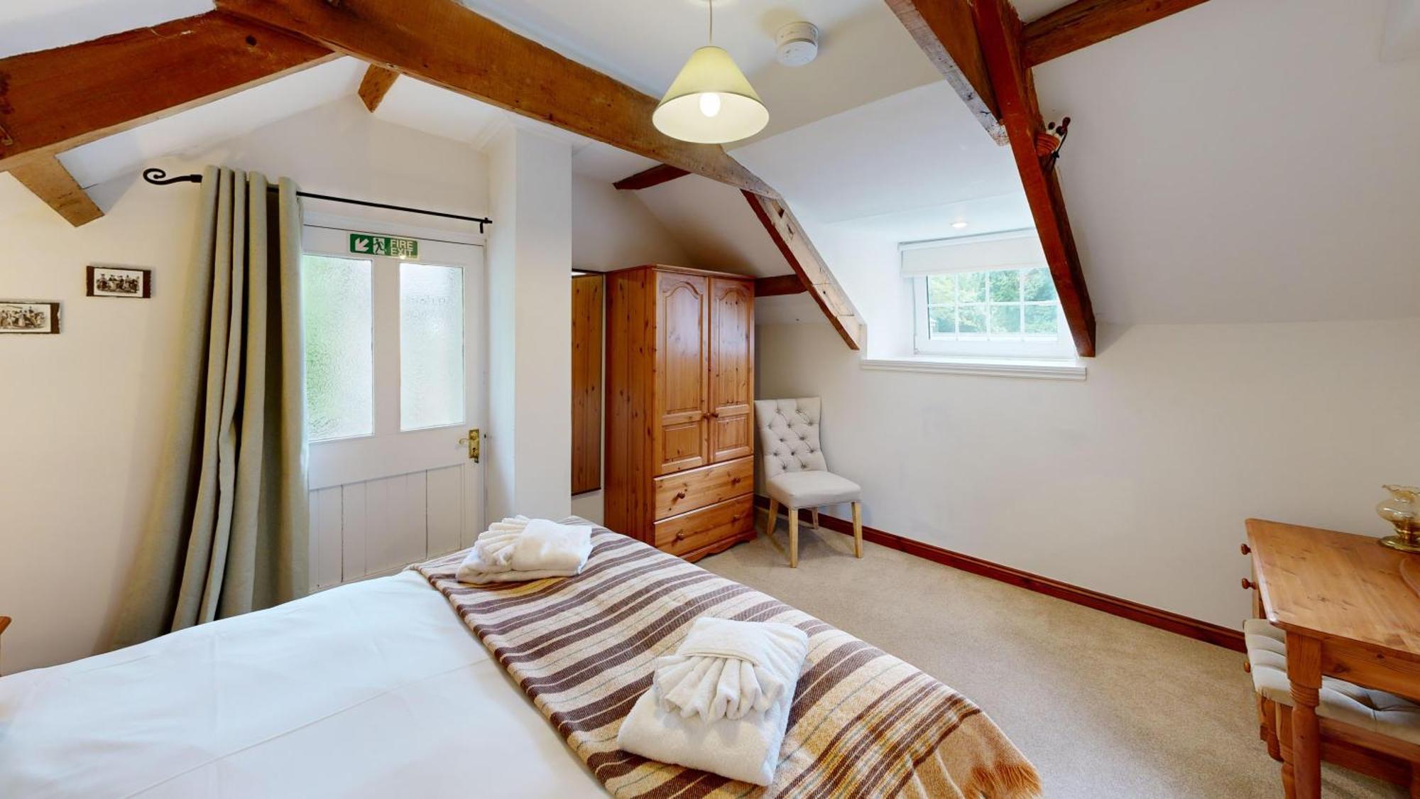 Swansea Valley Holiday Cottages Cilybebyll エクステリア 写真