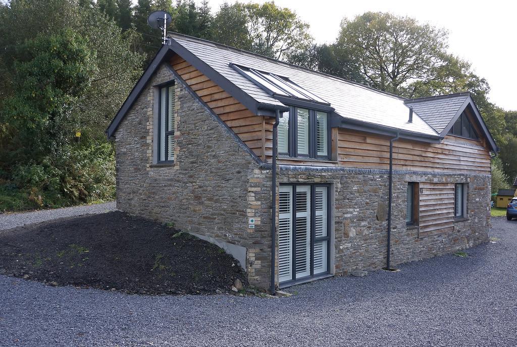 Swansea Valley Holiday Cottages Cilybebyll エクステリア 写真